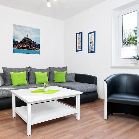 Haus Seeblick Backbord 아파트 인젤 포엘