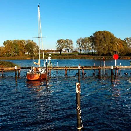 Haus Seeblick Backbord 아파트